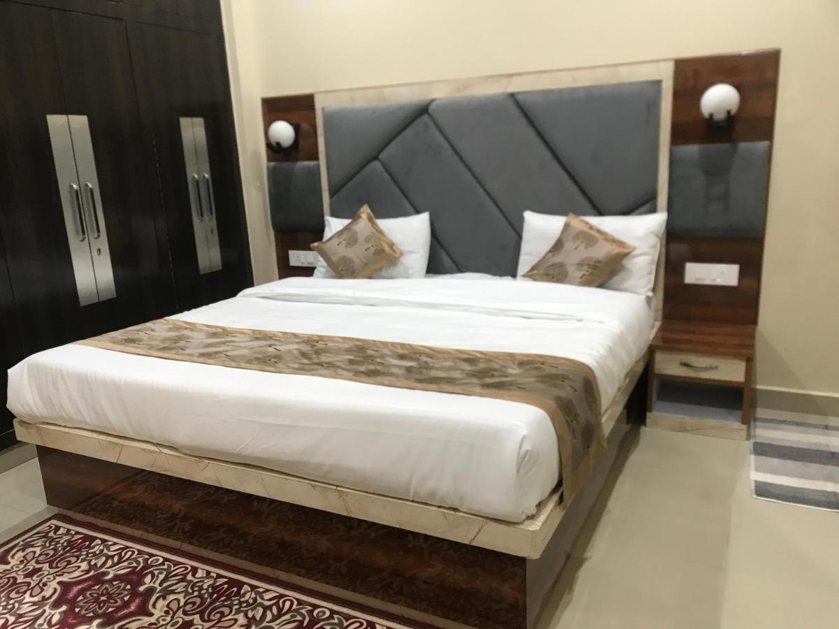 The Sunshine Apartment Agra  Ngoại thất bức ảnh