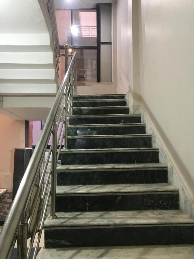 The Sunshine Apartment Agra  Ngoại thất bức ảnh
